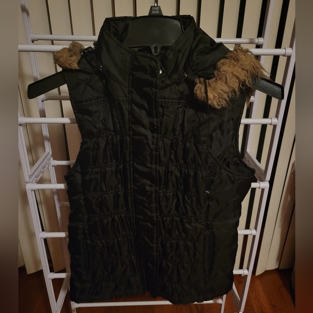 SO Juniors Sleeveless coat